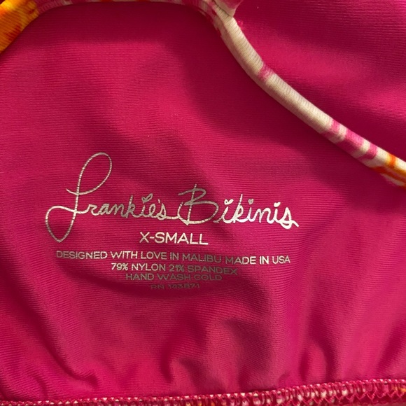 Frankies Bikini Top, size XS - Picture 3 of 3